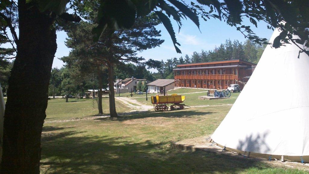 Teen Ranch Hermon - Centre de vacances protestant évangélique pour jeunesse, familles et groupes en Haute-Loire